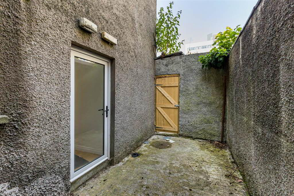 21 Dunluce Avenue 22 of 22