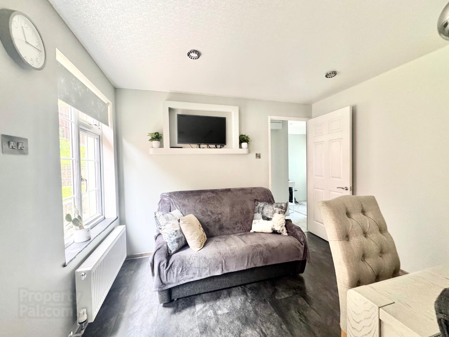 27 Lammy Drive 9 of 22