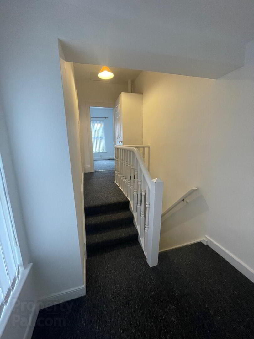 23 Ravenscroft Street 9 of 13