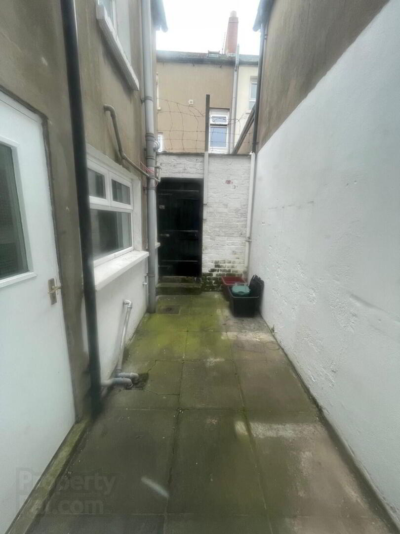 23 Ravenscroft Street 13 of 13