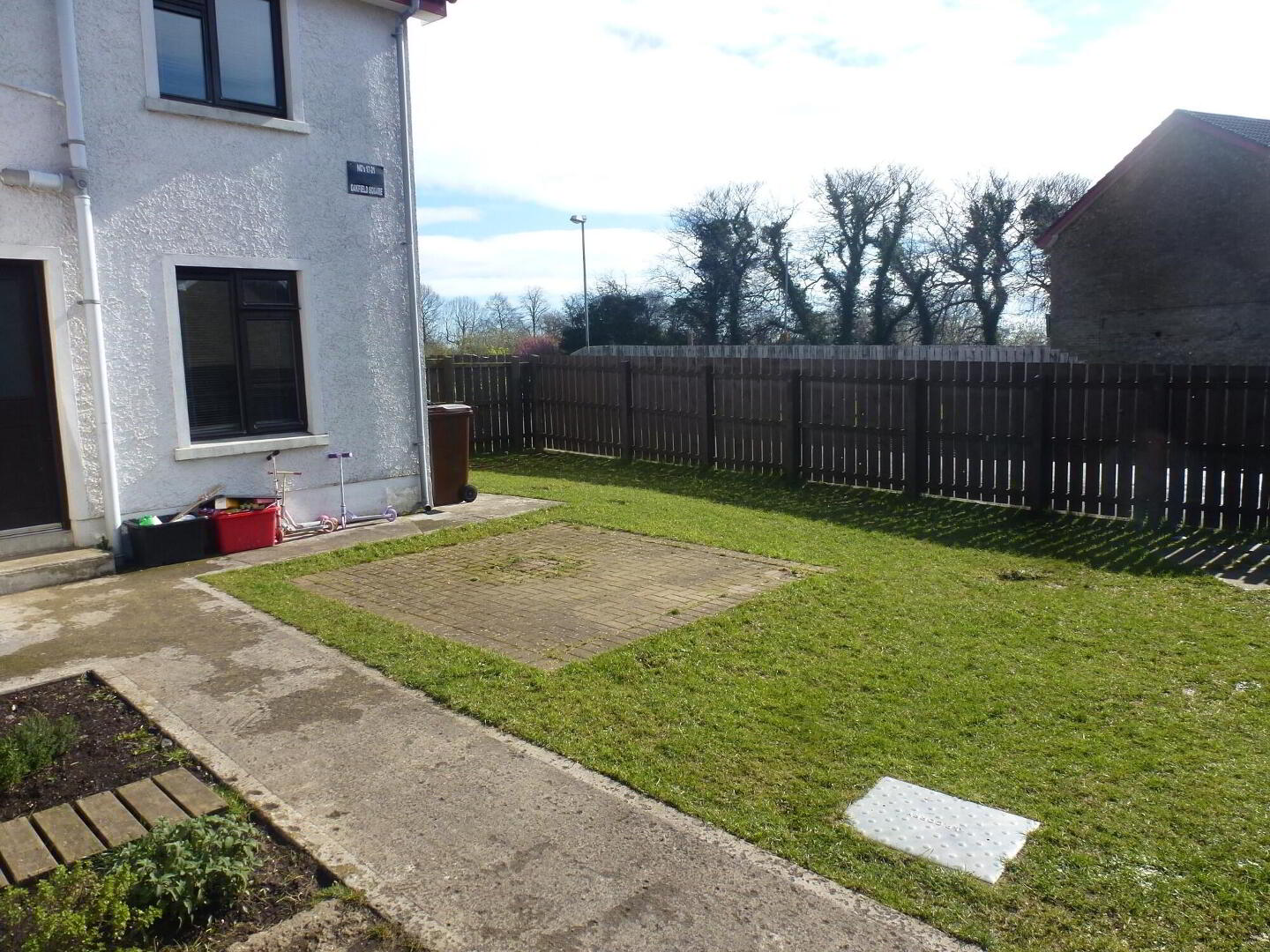 17 Oakfield Square 4 of 5