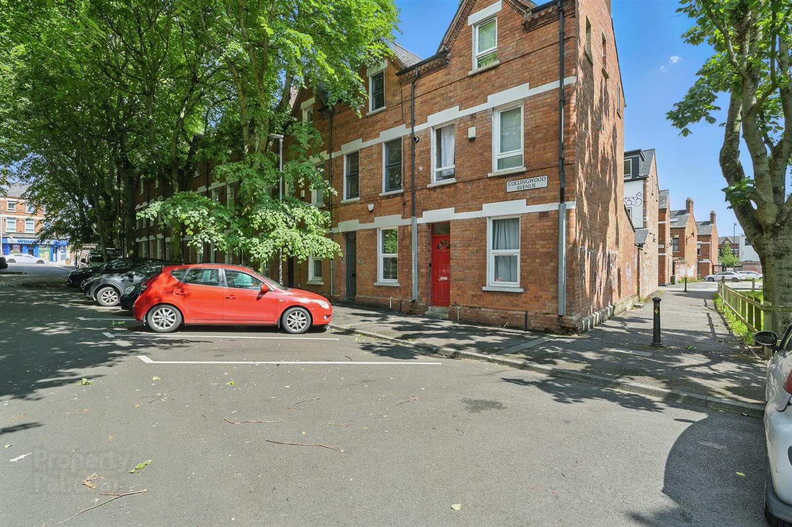18 Collingwood Avenue 1 of 14