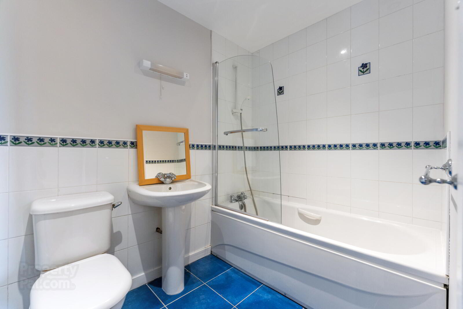 Flat 6 The Parks, 3 Belfast Road 7 of 7