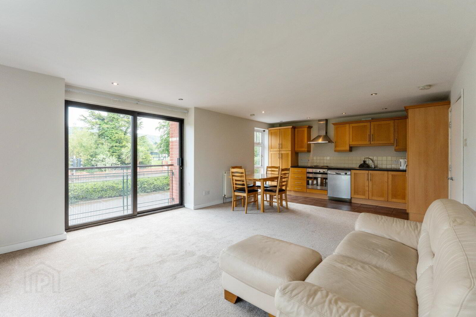 Flat 6 The Parks, 3 Belfast Road 2 of 10
