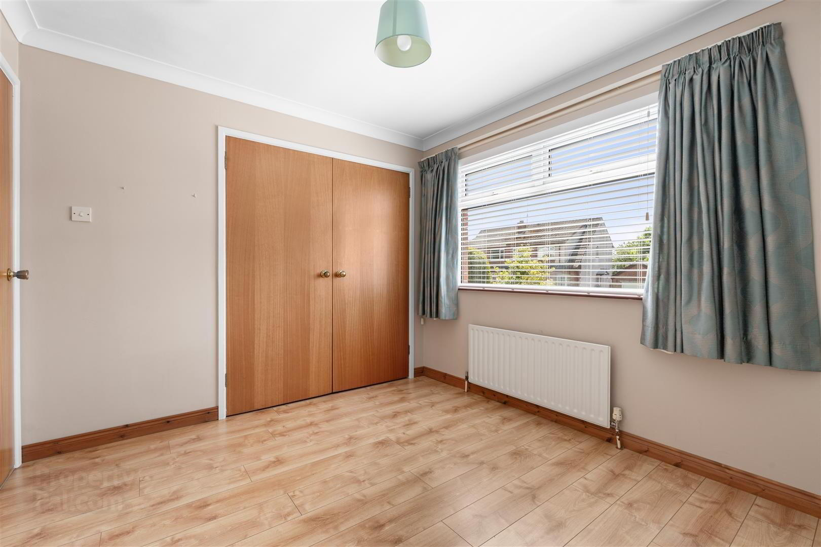property description image