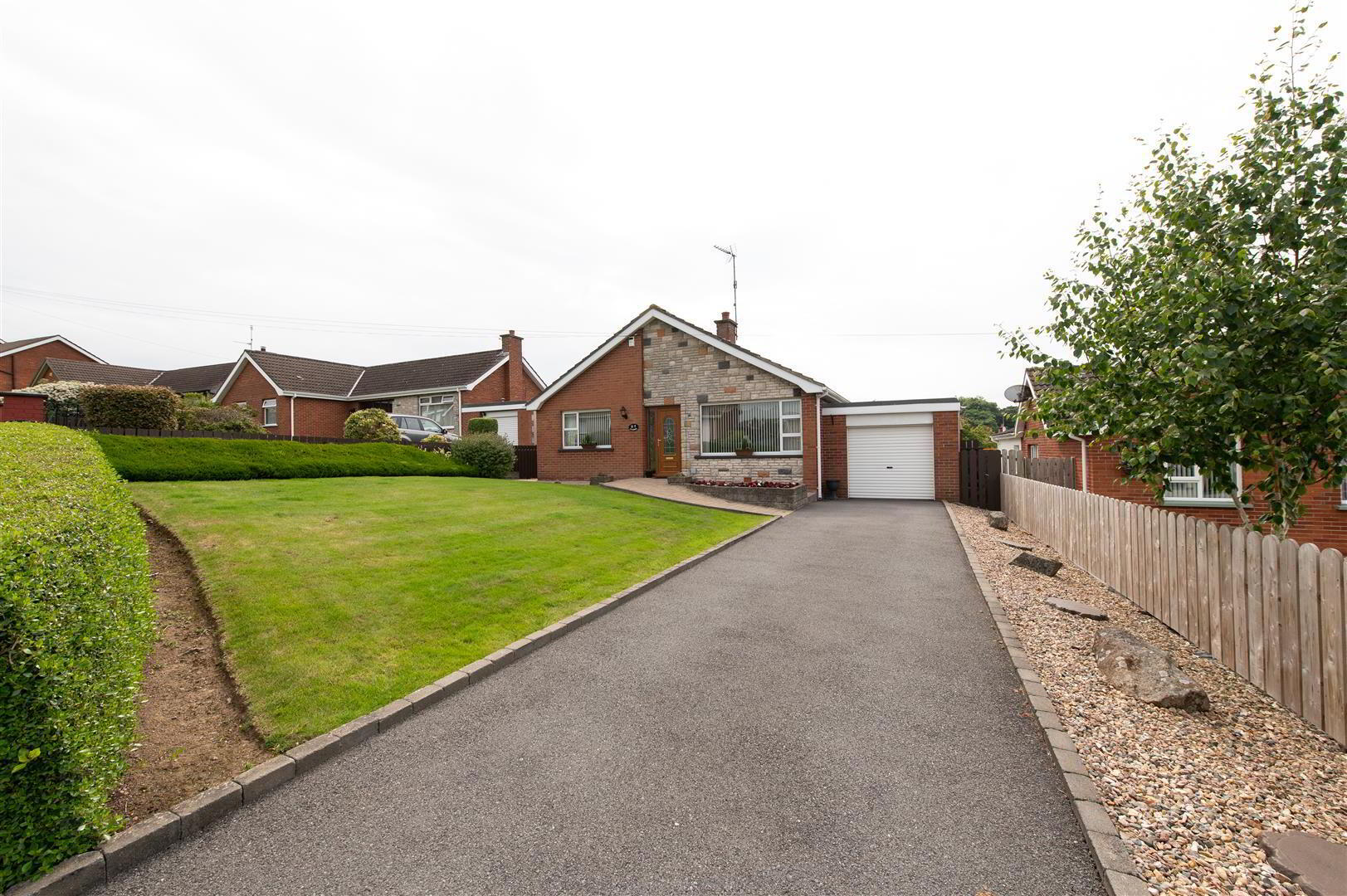 16 Knockchree Road 1 of 28
