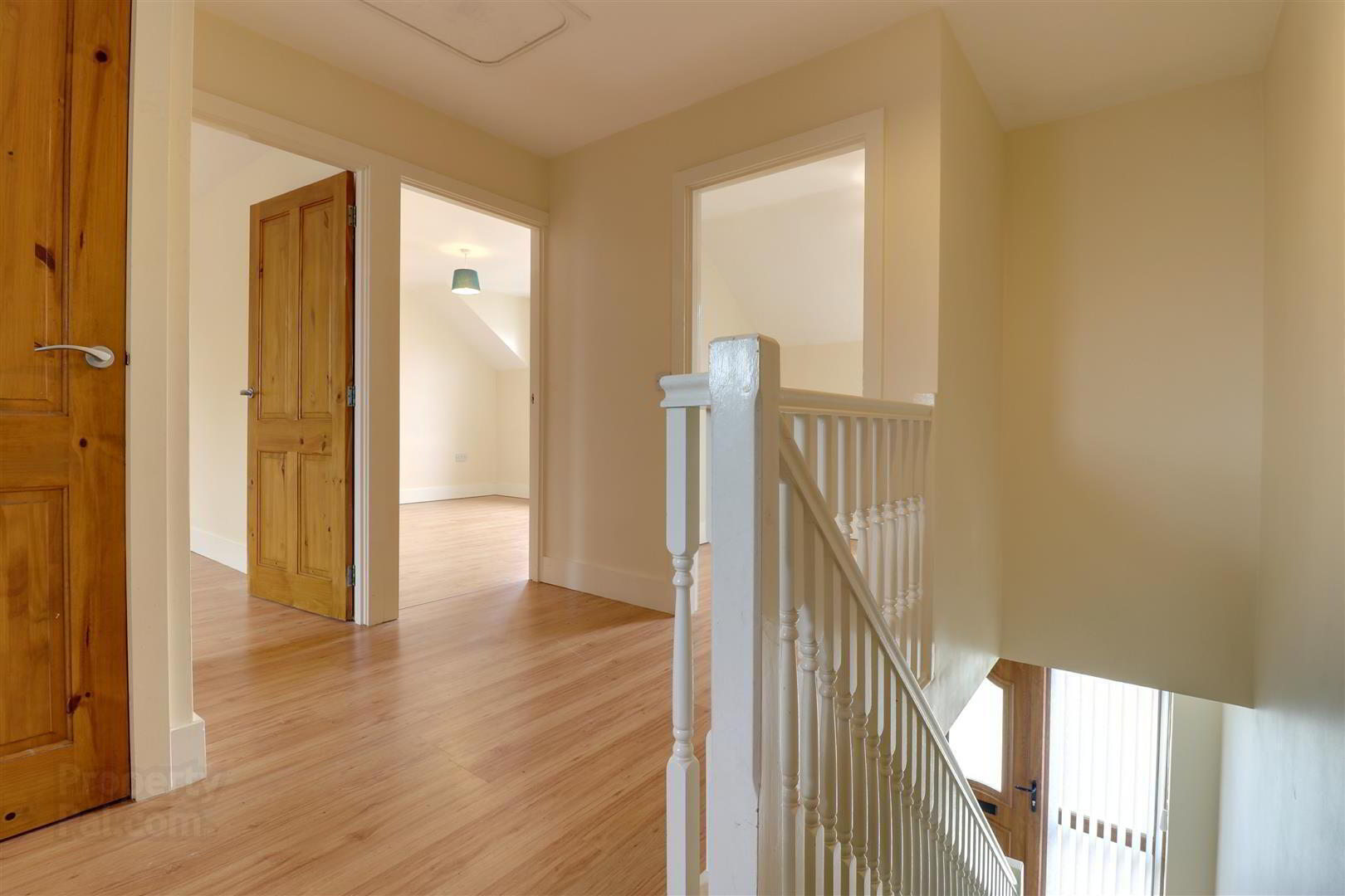 15 Armstrong Avenue 9 of 15