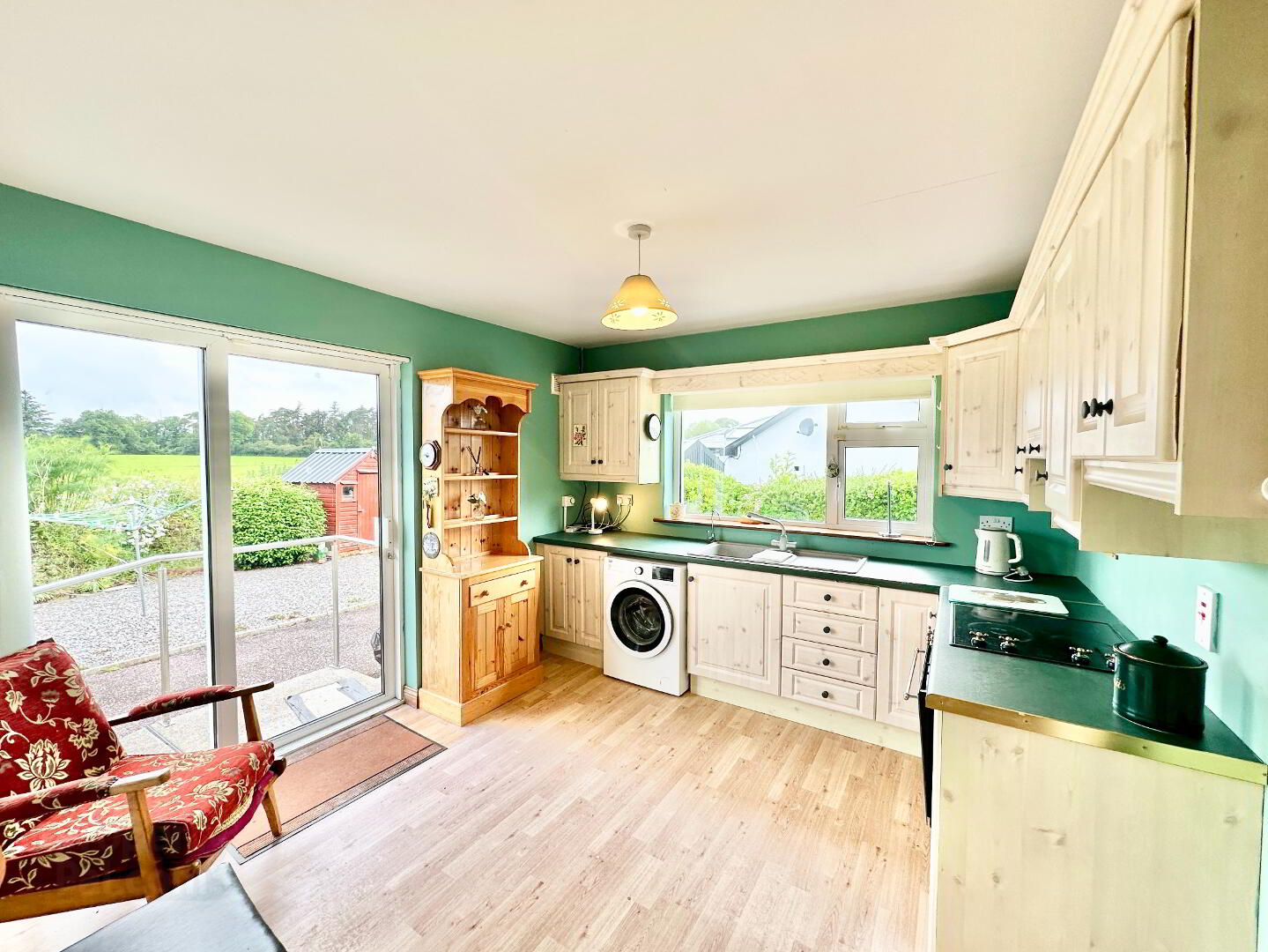 46b Harrisson’s Place 4 of 10