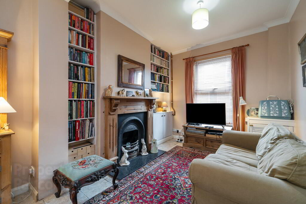 21 Ravenscroft Street 4 of 21