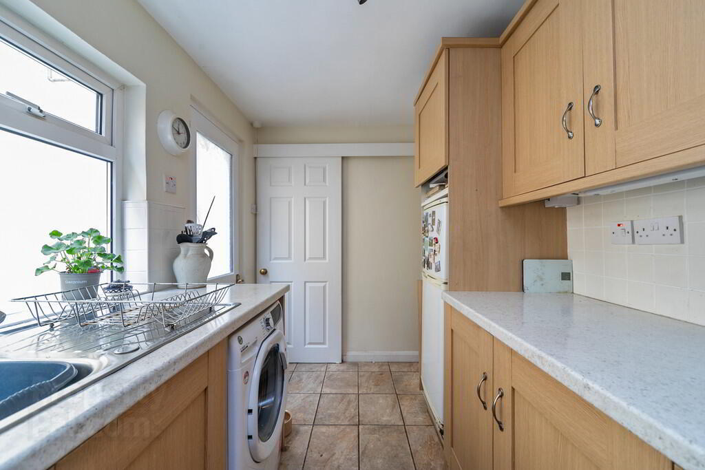 21 Ravenscroft Street 12 of 21