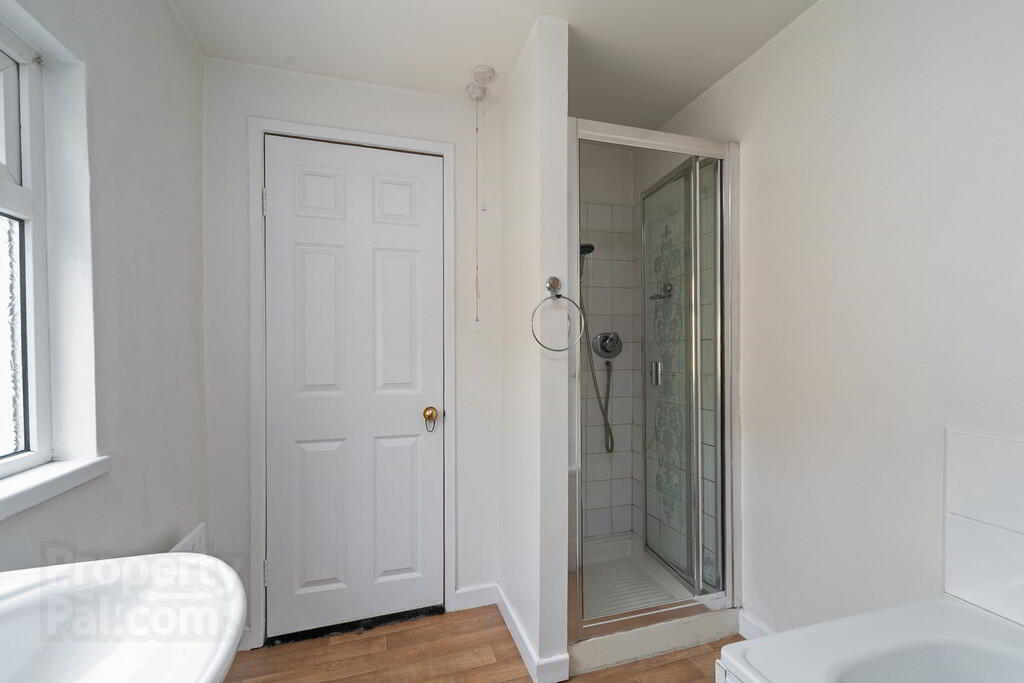 21 Ravenscroft Street 16 of 21