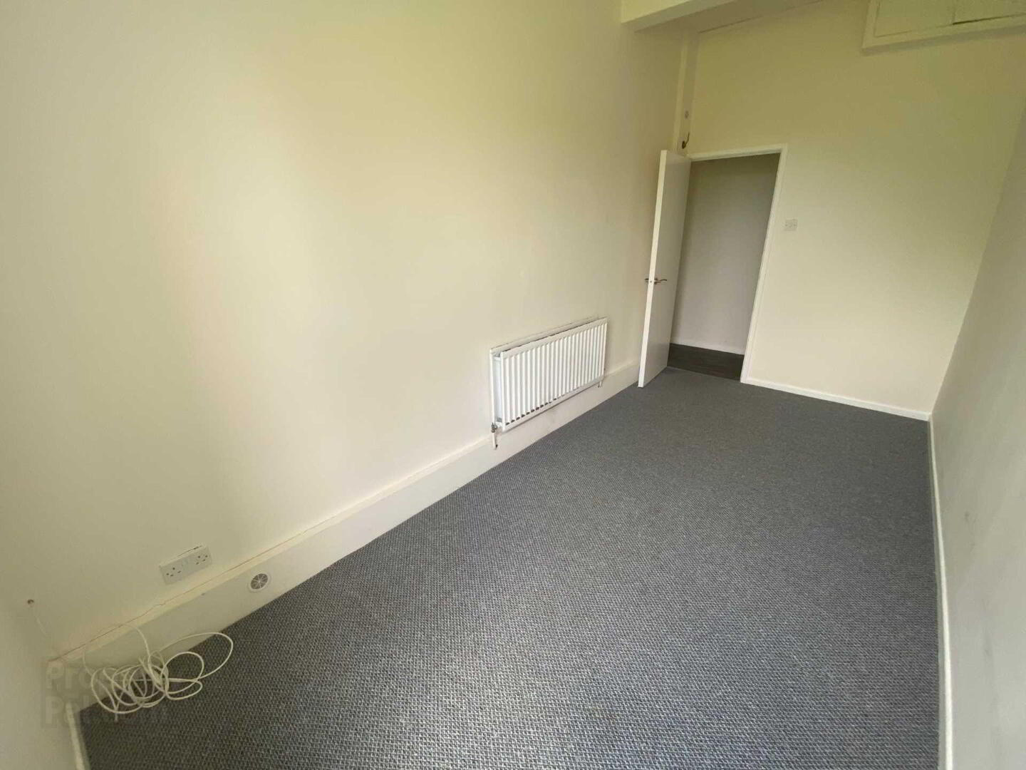 Apt 4 49, Knock Road 6 of 7