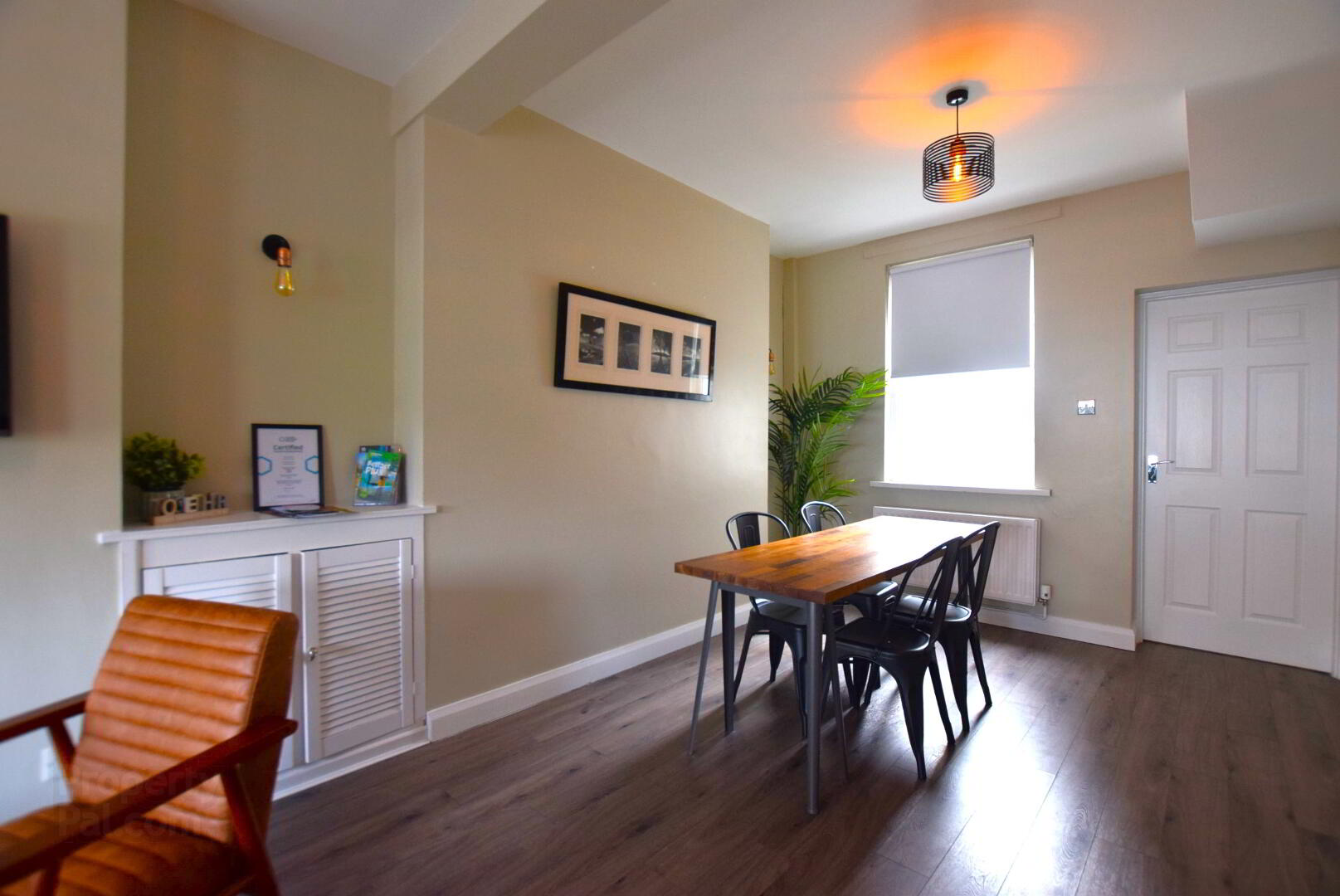 28 Sintonville Avenue 3 of 9
