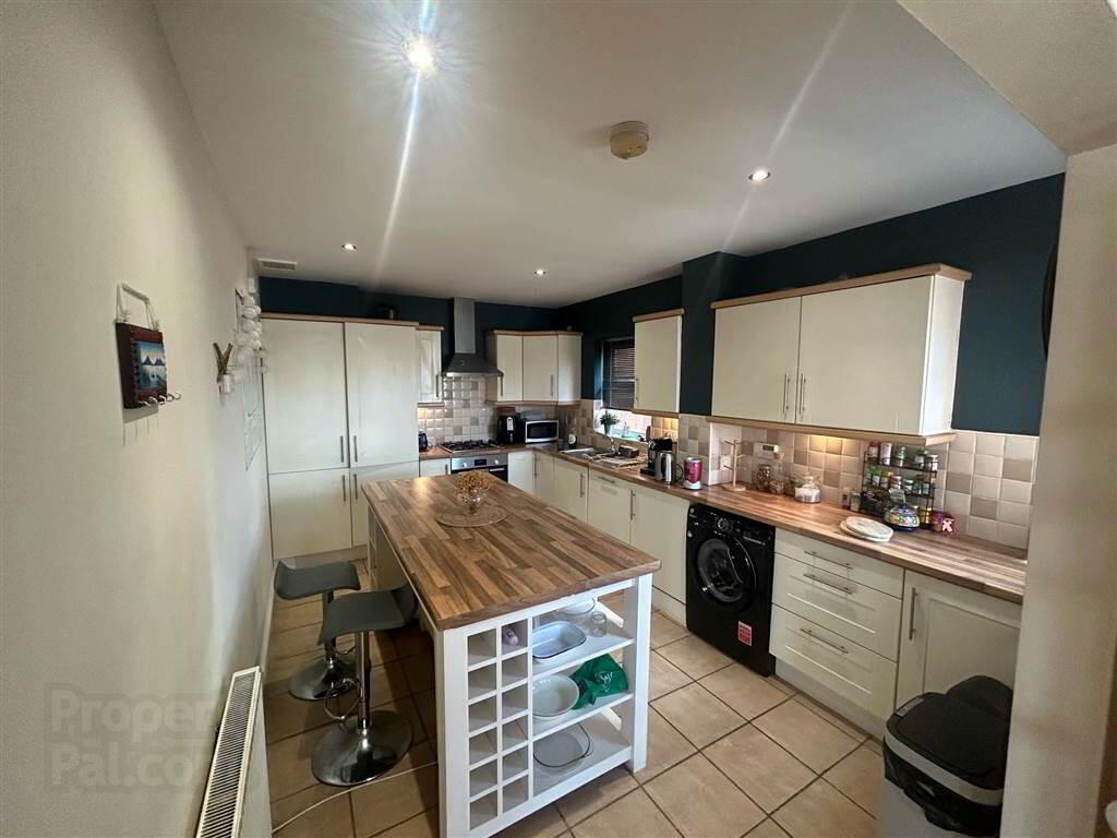 Apt39 Ashley Courtyard, 1a Fane Street 7 of 11