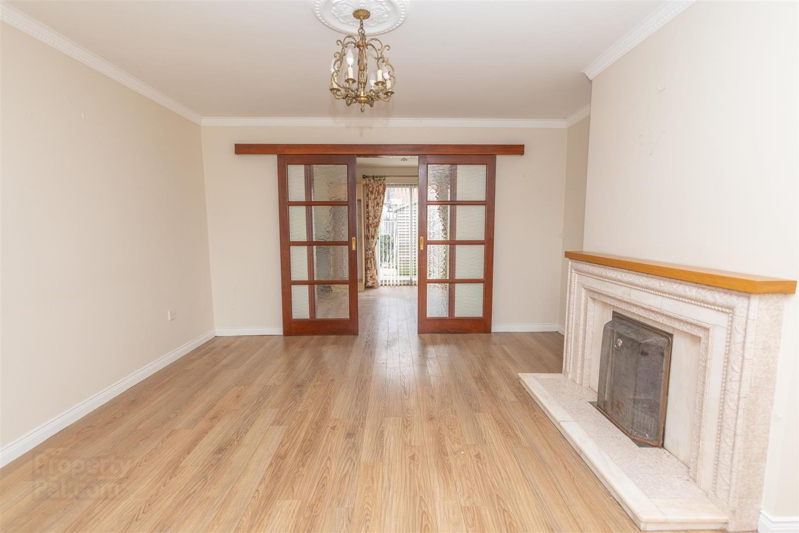 8 Jemesons Court 6 of 24