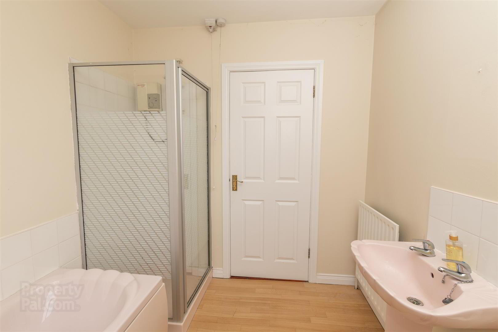 8 Jemesons Court 14 of 24
