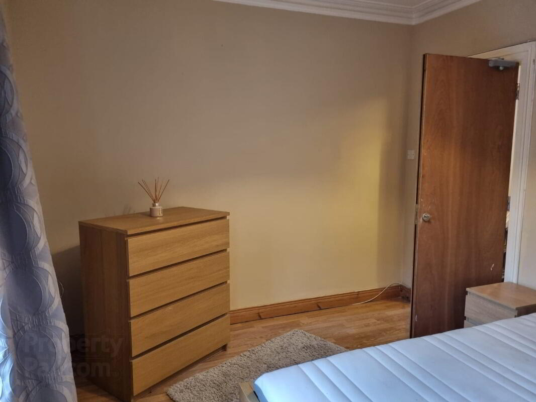 127 Donegall Avenue 10 of 15