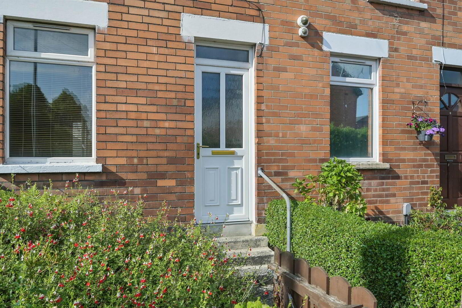property description image