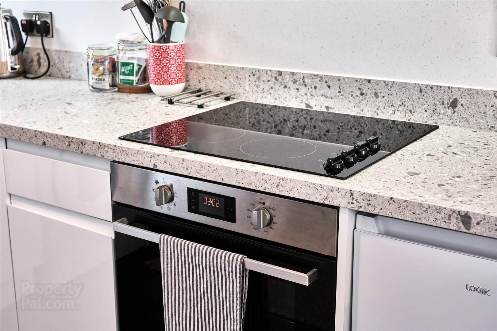 Apt 3, 64 Causeway Street 6 of 17