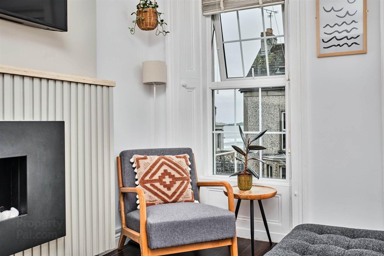 Apt 3, 64 Causeway Street 10 of 17