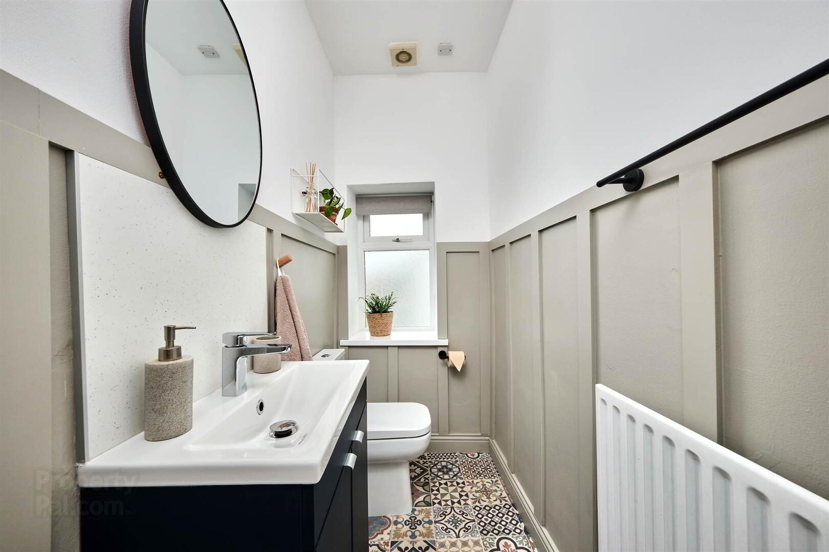 Apt 3, 64 Causeway Street 14 of 17