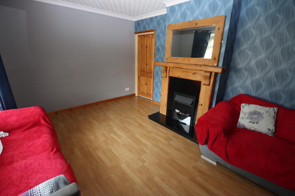 21 Glenkeen Drive 3 of 16