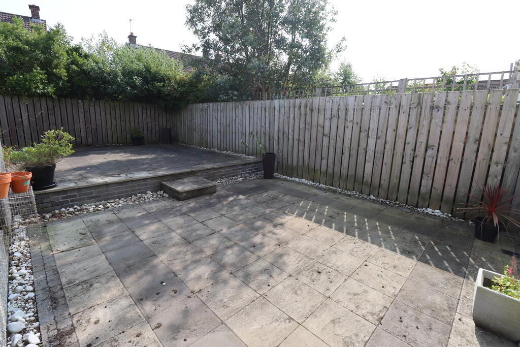 21 Glenkeen Drive 15 of 16