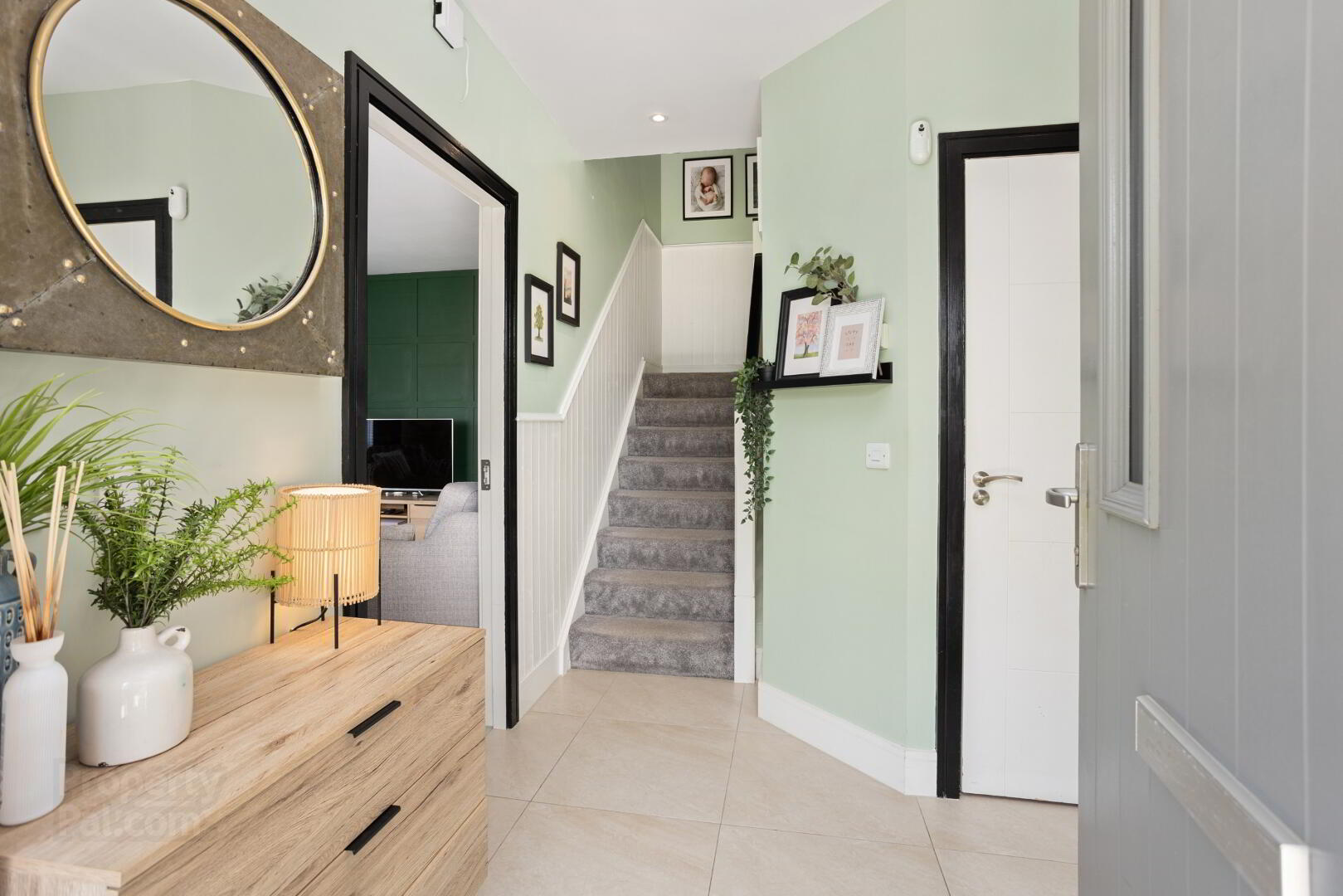 23 Shackleton Way 3 of 34