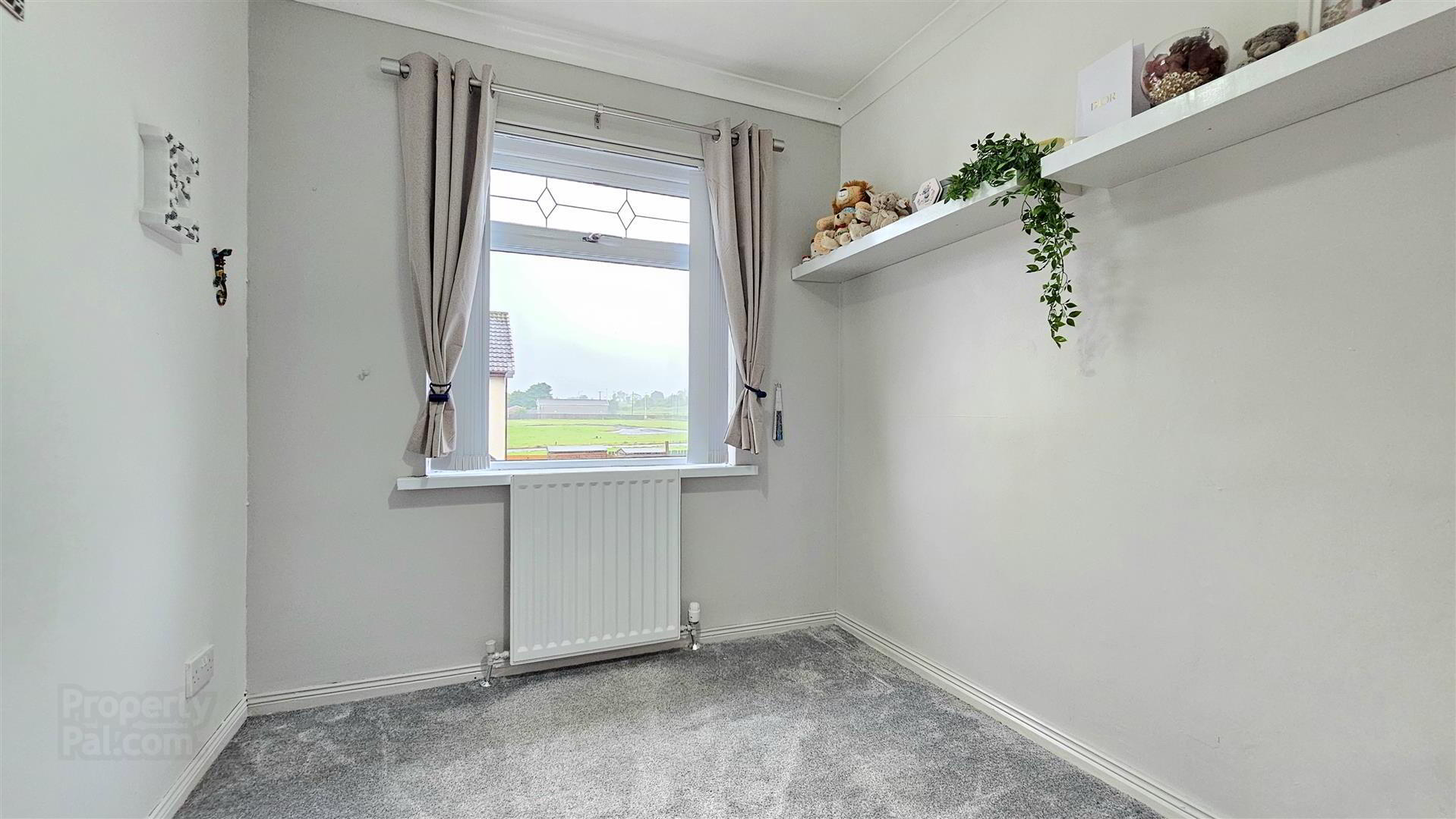 6 Bessfield Close 13 of 16