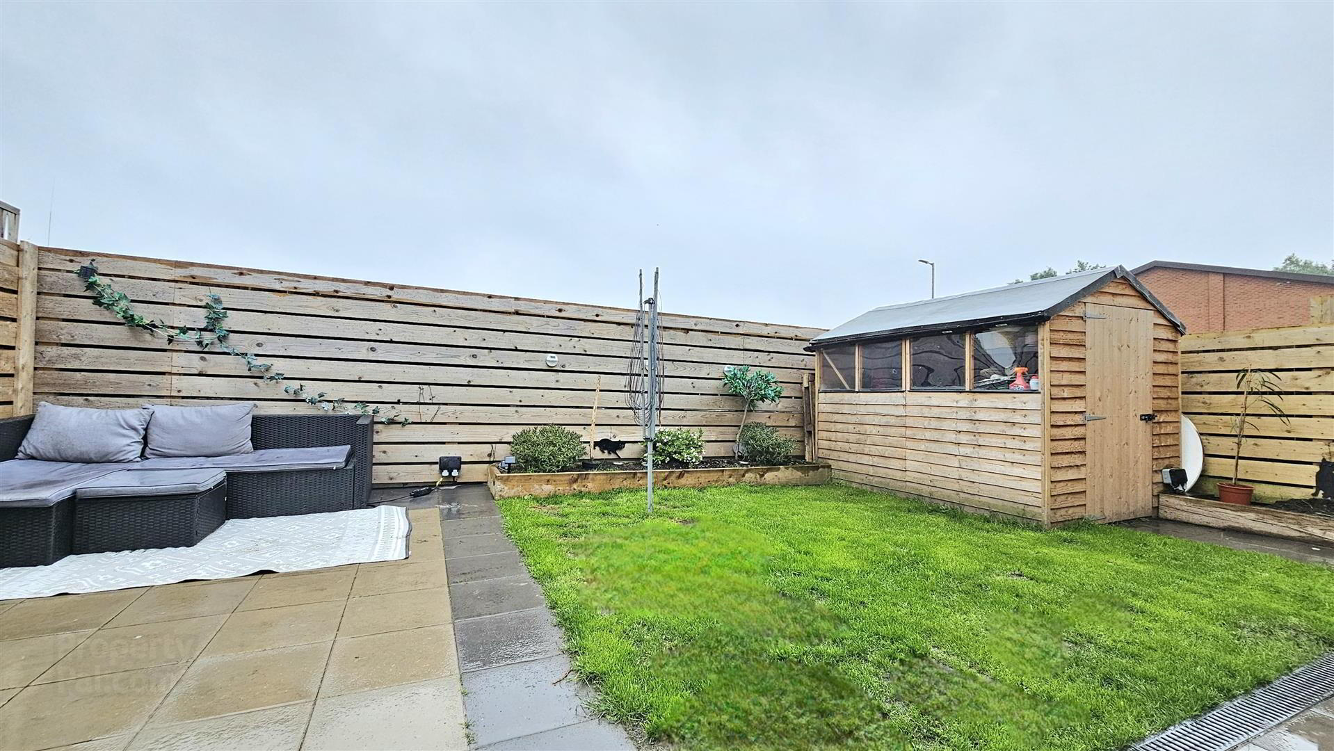 6 Bessfield Close 16 of 16