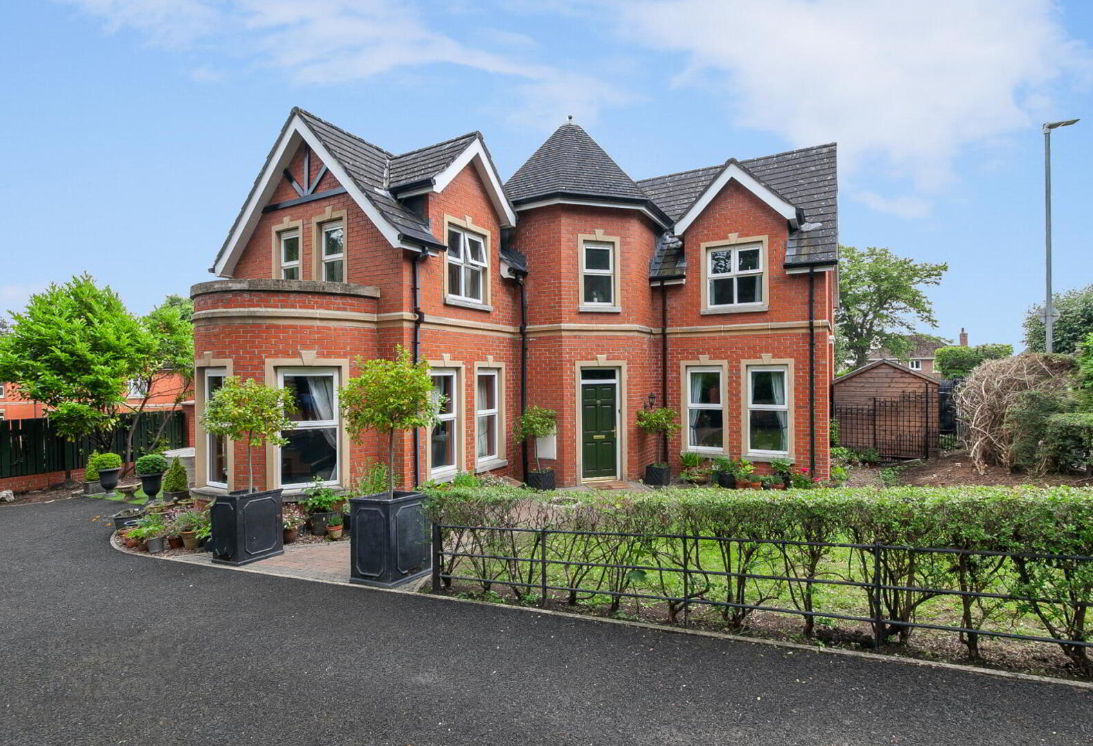 property description image
