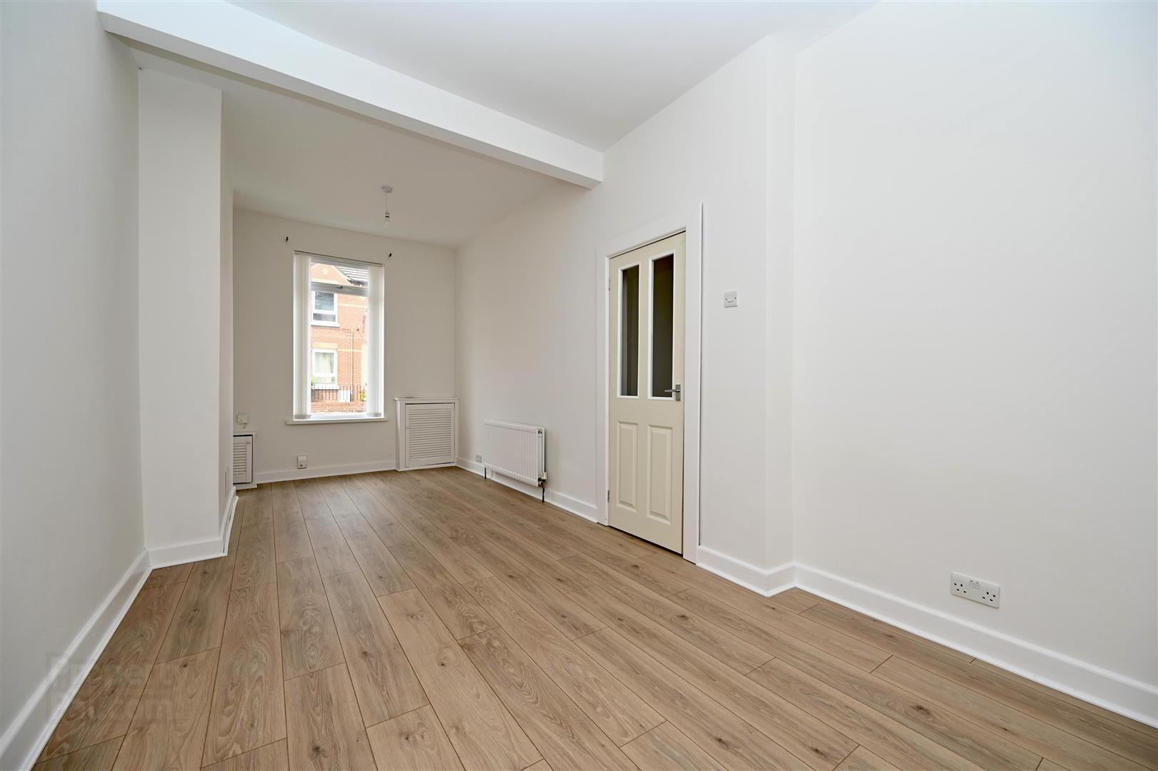 24 Upper Frank Street 2 of 10