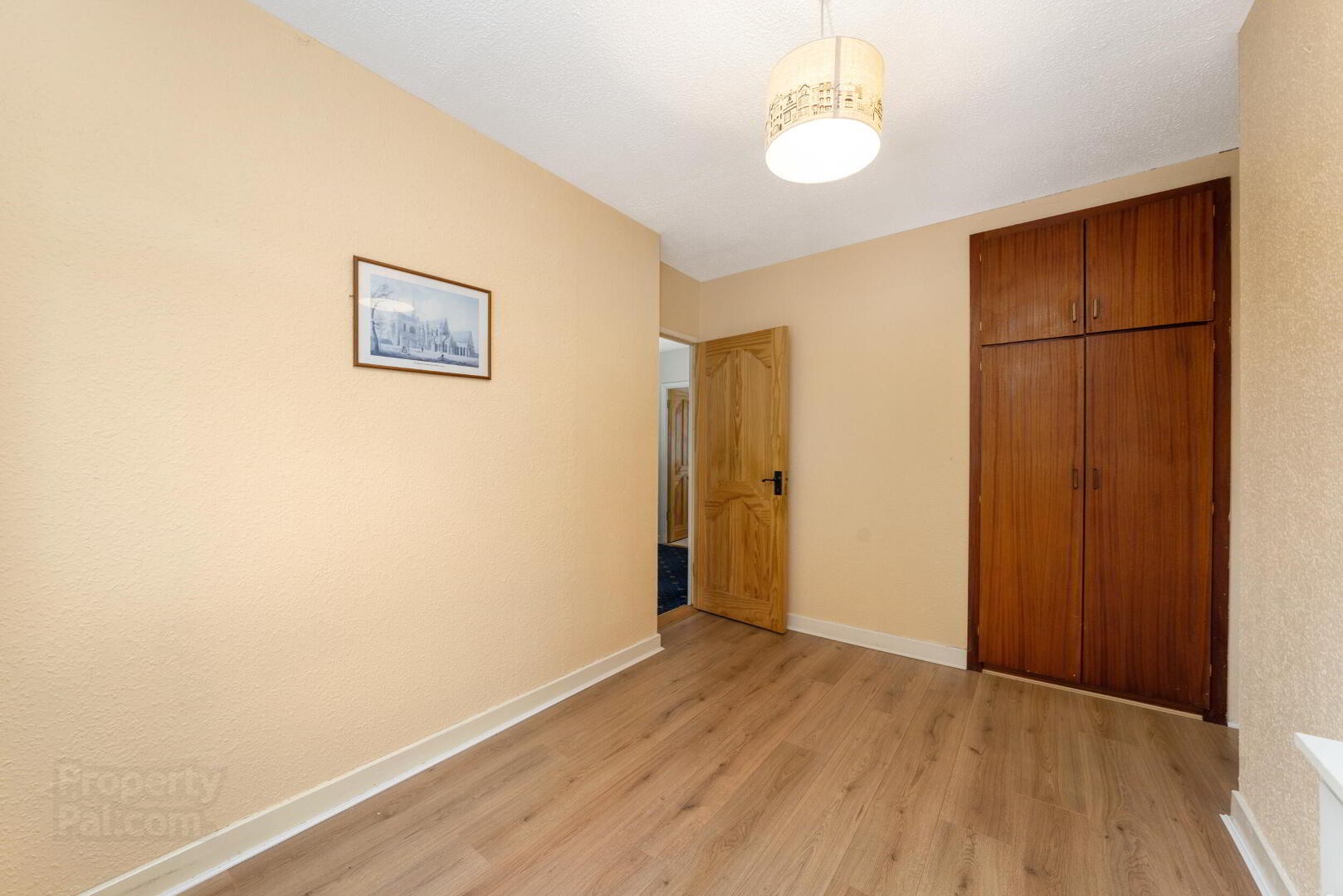 104 St Johns Crescent 15 of 21