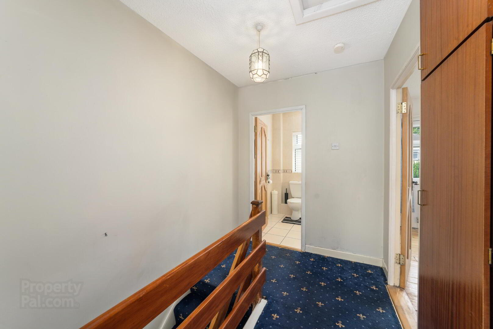 104 St Johns Crescent 16 of 21