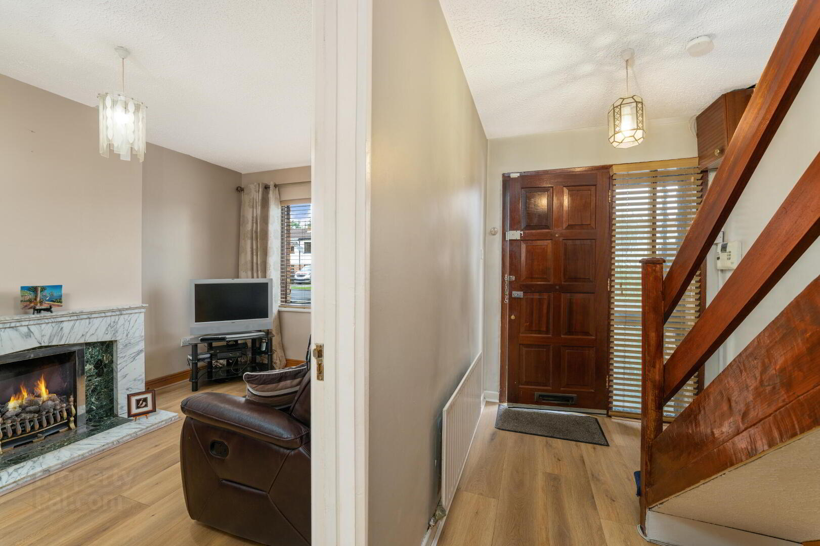 104 St Johns Crescent 4 of 21