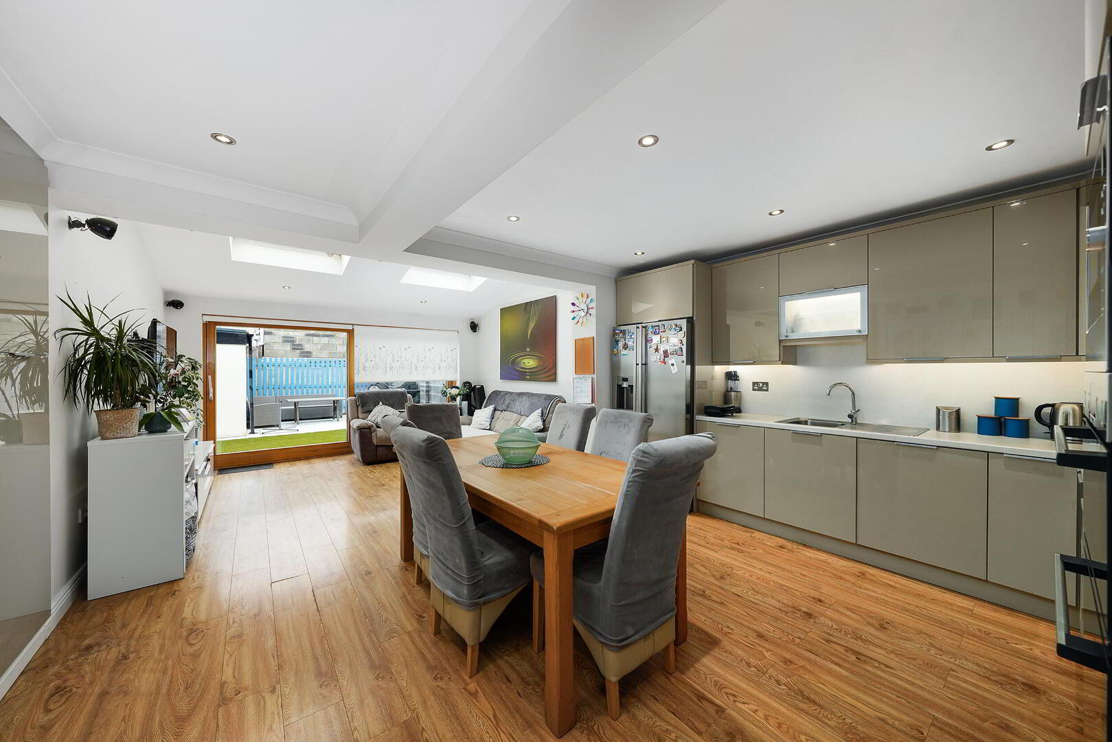 37 Heatherview Avenue 7 of 27