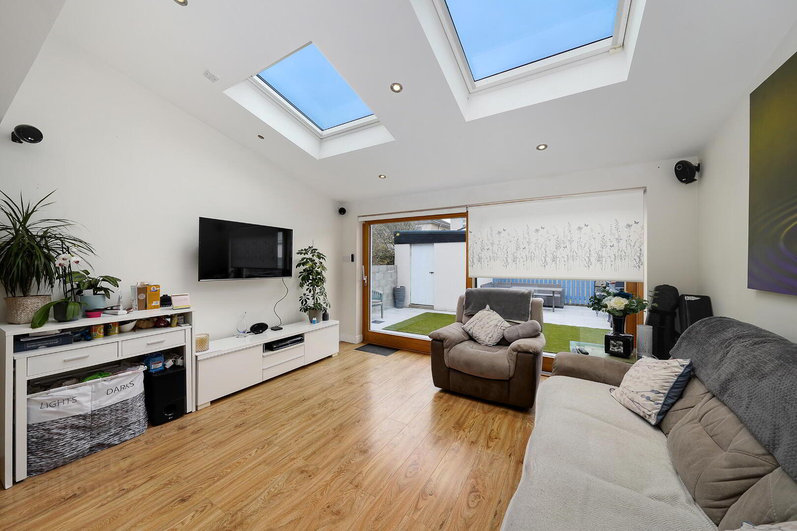 37 Heatherview Avenue 8 of 27