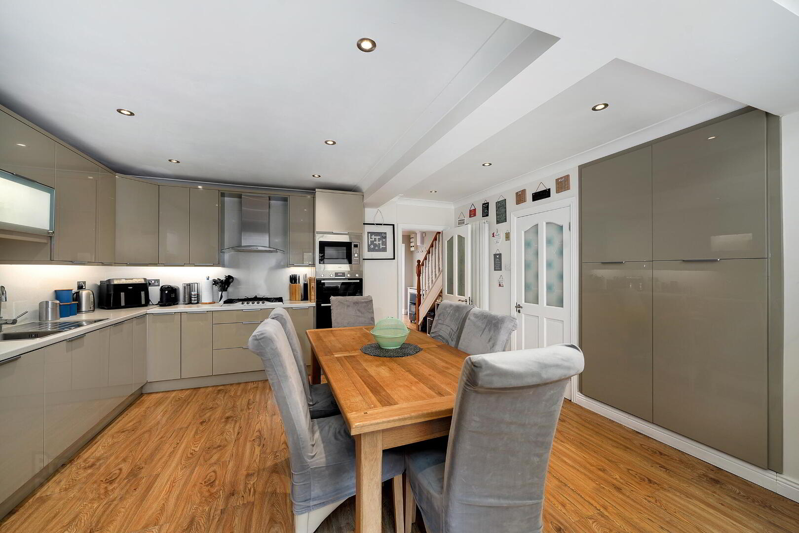 37 Heatherview Avenue 11 of 27
