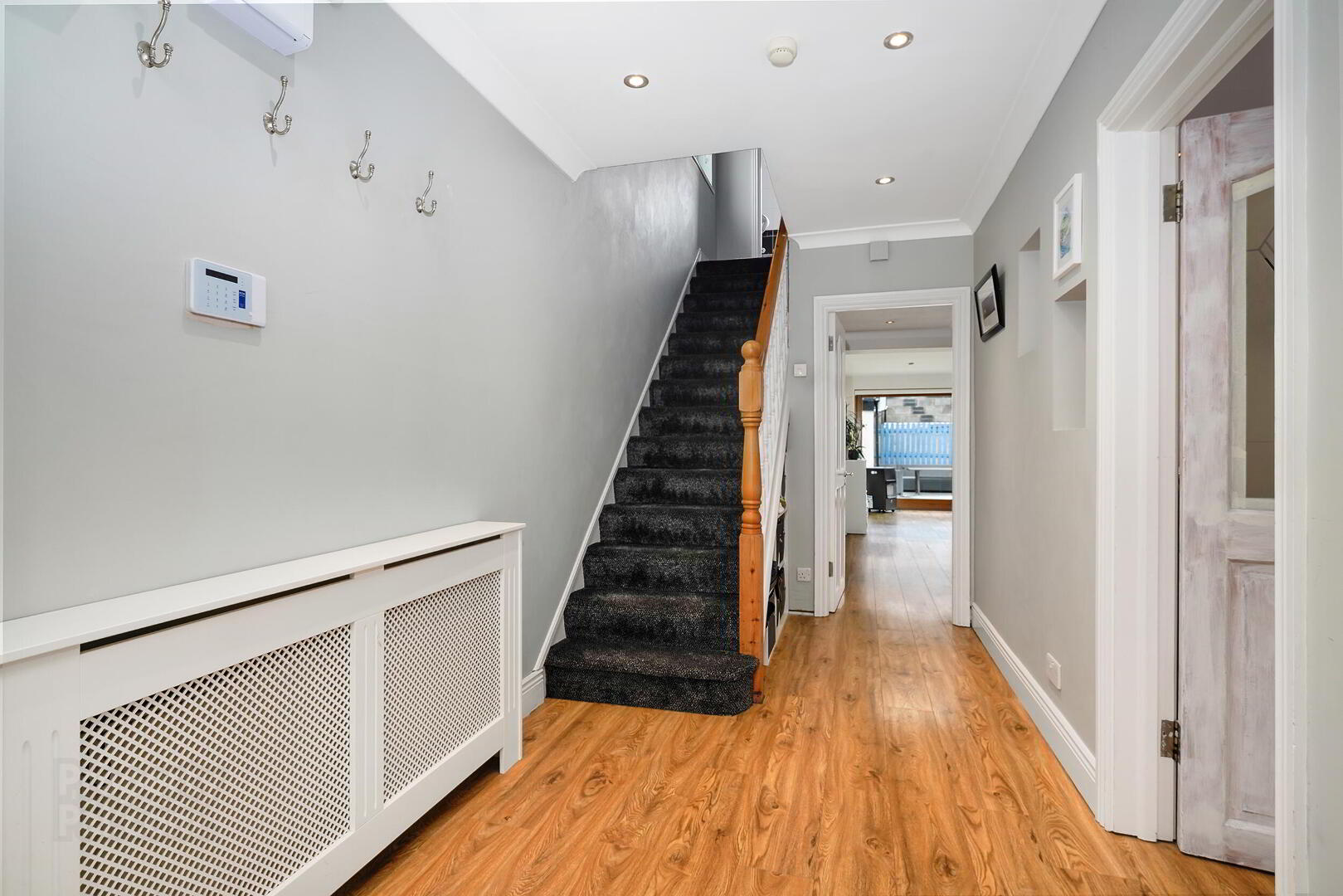 37 Heatherview Avenue 6 of 27