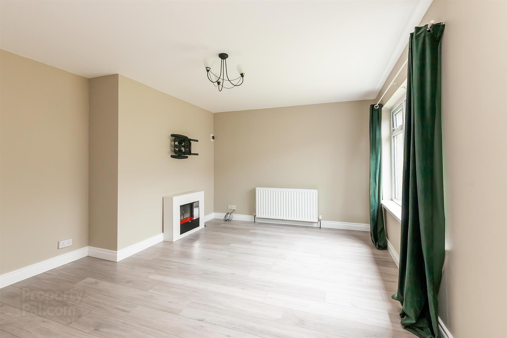 31 Parkmount Road 3 of 15