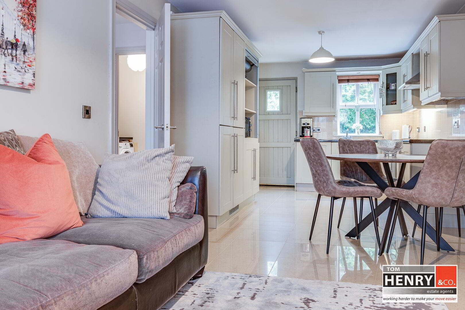 29 Ardean Manor 8 of 40