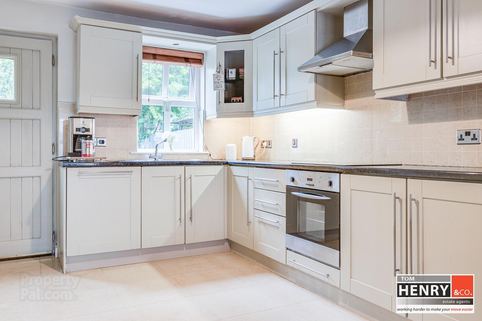 29 Ardean Manor 13 of 40