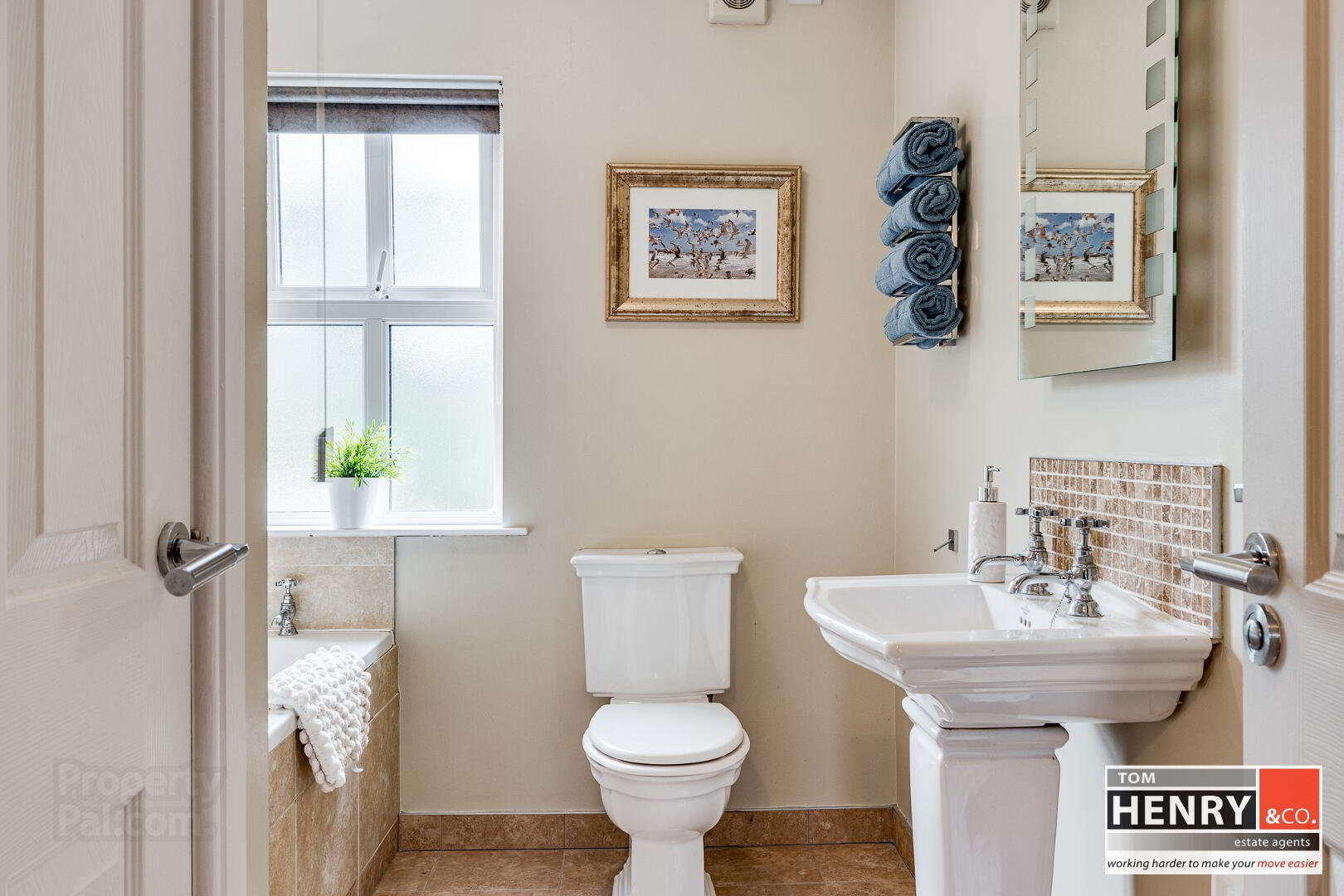 29 Ardean Manor 24 of 40