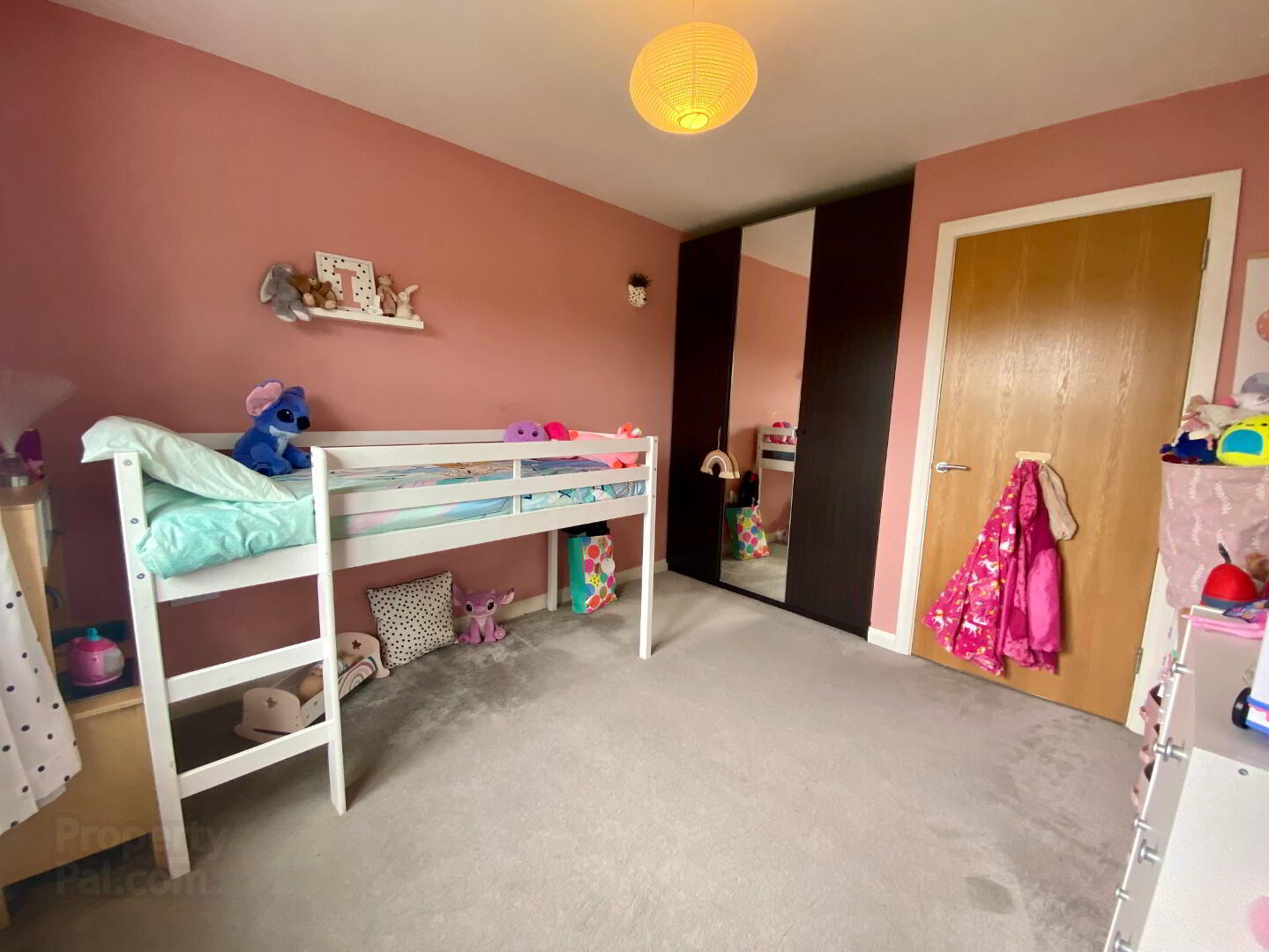 19e Downshire Road 13 of 25