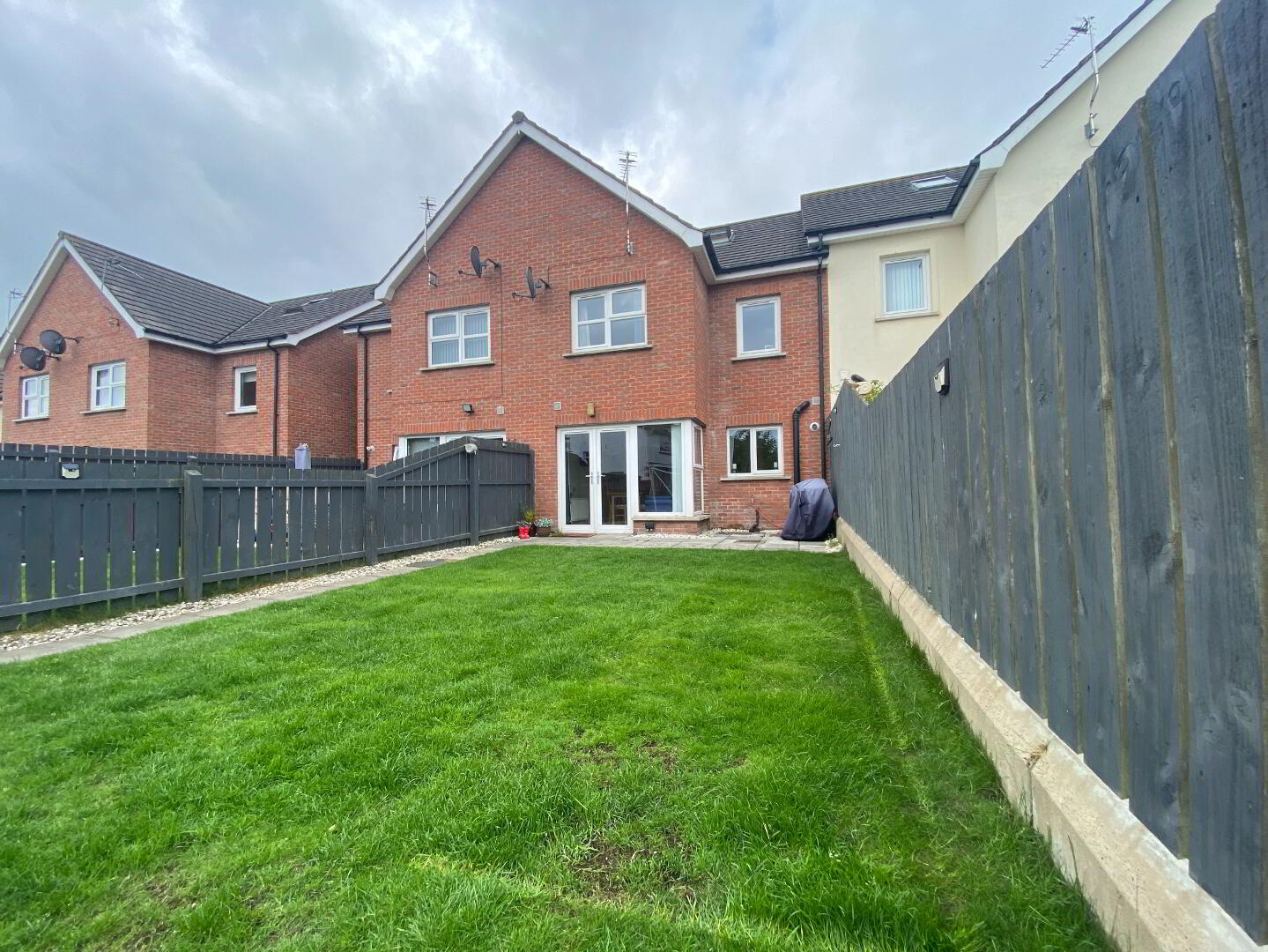 19e Downshire Road 23 of 25