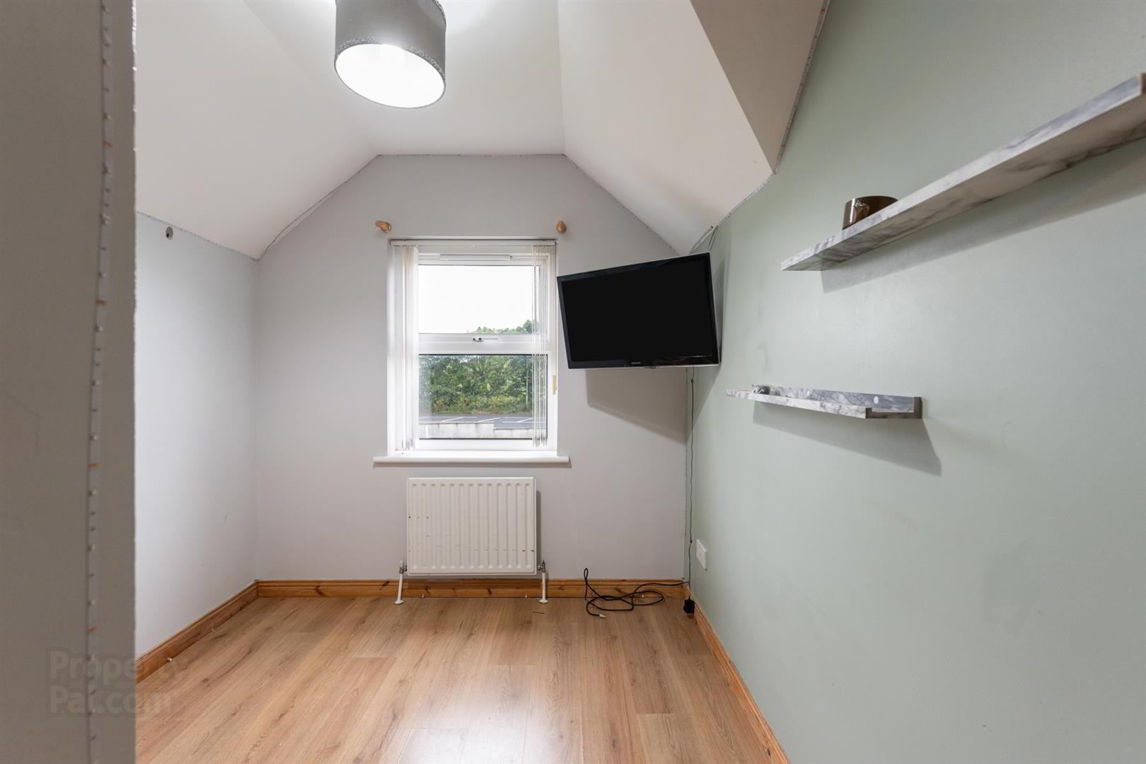 4 Castle Meadow Road 18 of 22