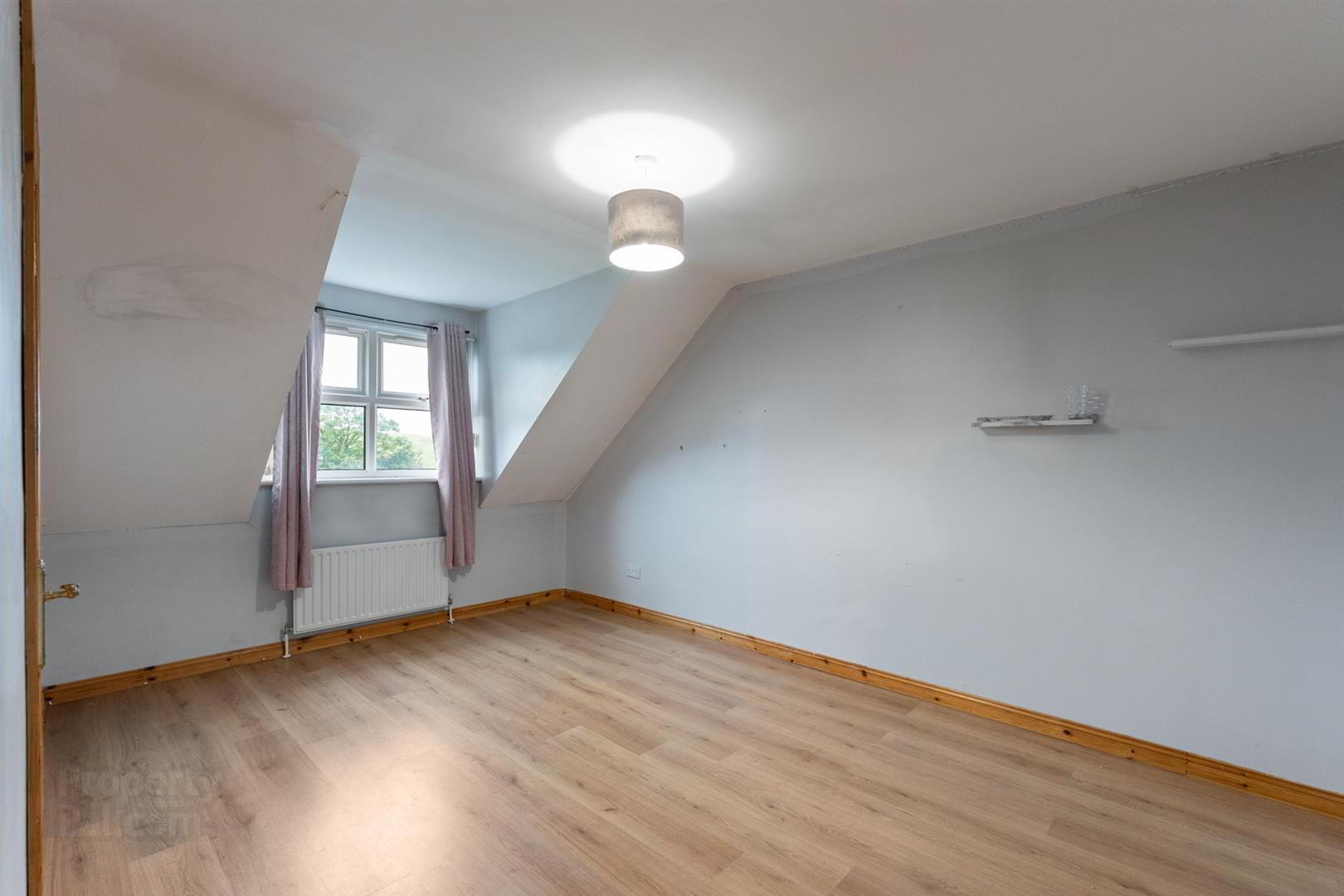 4 Castle Meadow Road 17 of 22