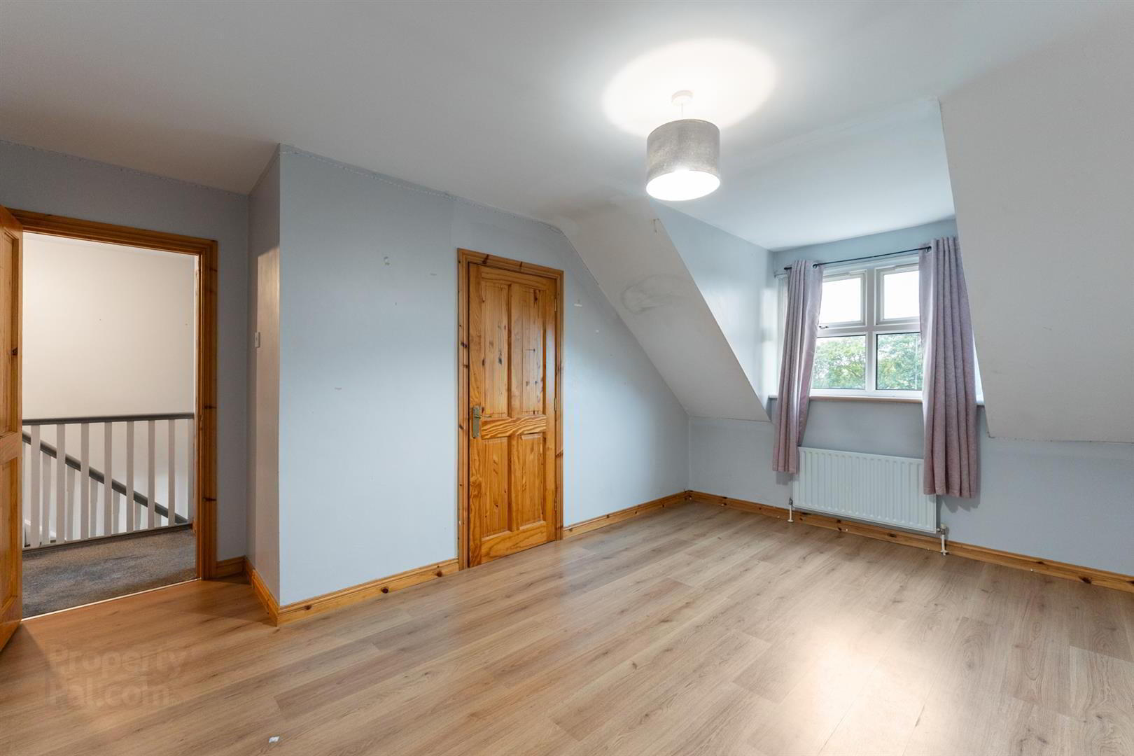 4 Castle Meadow Road 16 of 22