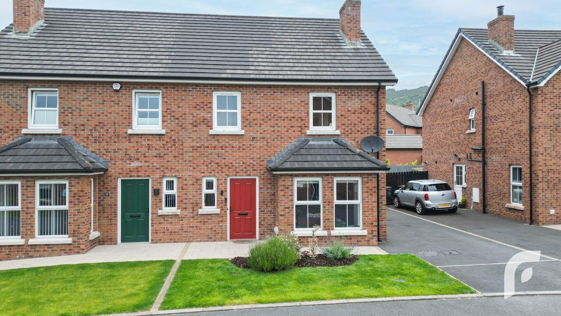 3 Farm Lodge Stables 1 of 39