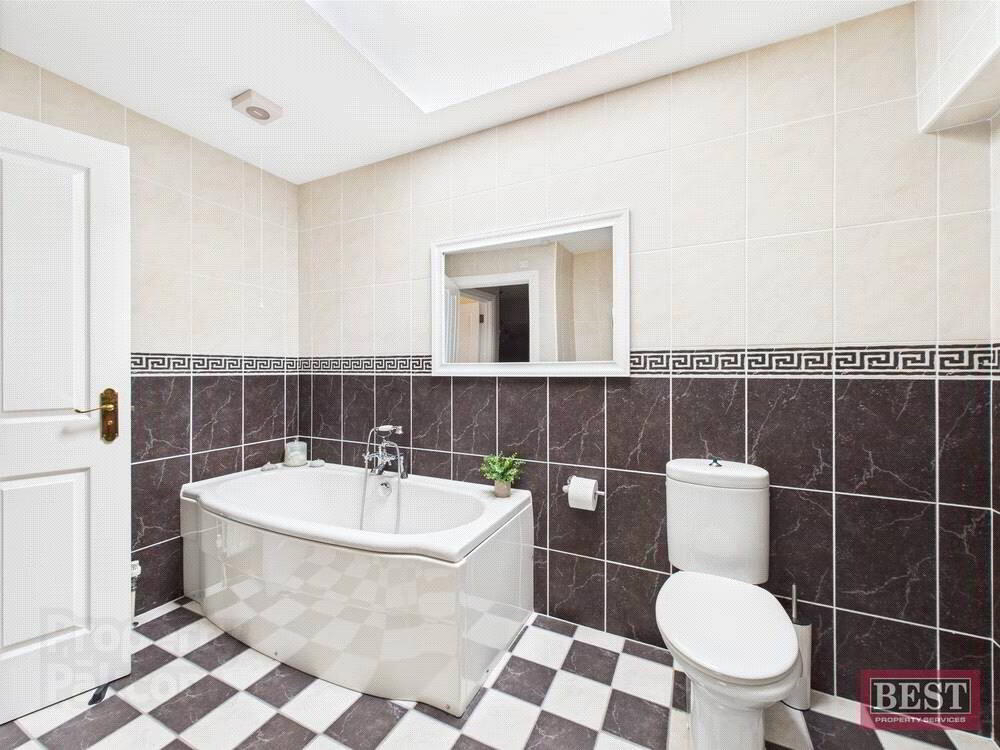 23 Cahir Linn 35 of 43